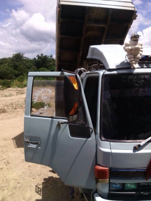 รถอีซูซุ 10 ล้อดั้ม FXZ  240 แรงม้า. ปี 36   สนใจติดต่อ  081 - 6079515