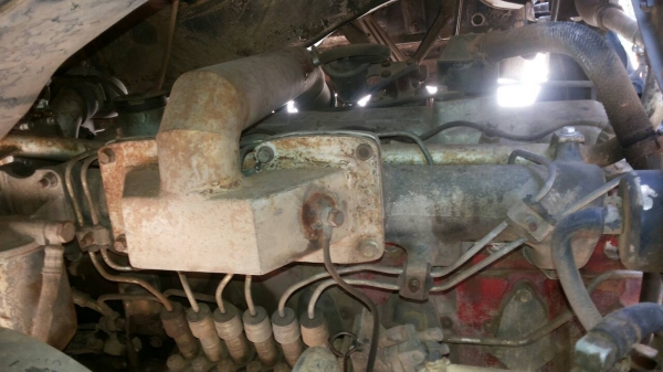 รถนิสสัน 10 ล้อ ท้ายลาด CW41M   เปลื่ยนเครื่อง 260 แรงม้า.   สนใจติดต่อ  081 - 6079515