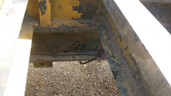 รถนิสสัน 10 ล้อ ท้ายลาด CW41M   เปลื่ยนเครื่อง 260 แรงม้า.   สนใจติดต่อ  081 - 6079515