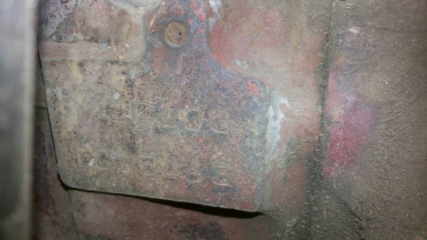 รถนิสสัน 10 ล้อ ท้ายลาด CW41M   เปลื่ยนเครื่อง 260 แรงม้า.   สนใจติดต่อ  081 - 6079515