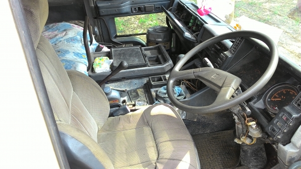 ขายรถจดประกอบครับ ISUZU 610000 บาทเครื่องEM100