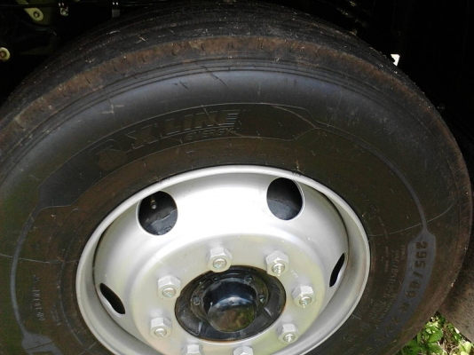 รถอีซูซุ 10 ล้อดั้ม FXZ 360 แรงม้า. ปี 58  ( รถวิ่ง 8,xx กว่า กม. )  , ( ขายแม่ , ลูก. )      สนใจติดต่อ  081 - 6079515