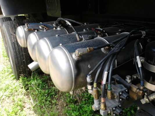 รถอีซูซุ 10 ล้อดั้ม FXZ 360 แรงม้า. ปี 58  ( รถวิ่ง 8,xx กว่า กม. )  , ( ขายแม่ , ลูก. )      สนใจติดต่อ  081 - 6079515