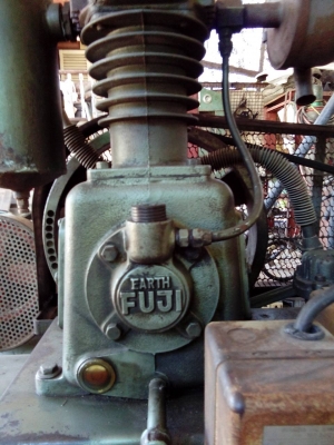 ปั้มลมฟูจิมอเตอร์5แรง ไฟ3เฟรส ปั้มลมฟูจิมอเตอร์5แรง ไฟ3เฟรส