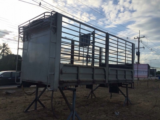 ขาย กระบะ 6 ล้อ  5.50 m.    ราคา 48,000 ฿.