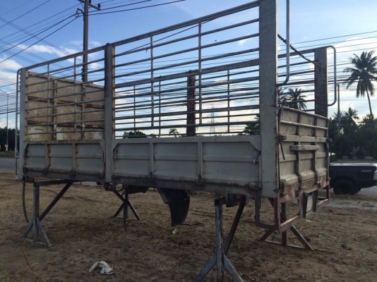 ขาย กระบะ 6 ล้อ  5.50 m.    ราคา 48,000 ฿.