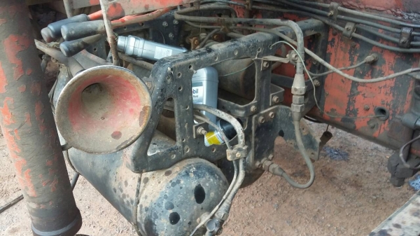 รถอีซูซุ 10 ล้อ ท้ายลาด  /  ติดเฮียบ 3 ตัน.  FXZ 210 แรงม้า. ปี 33   สนใจติดต่อ  081 - 6079515