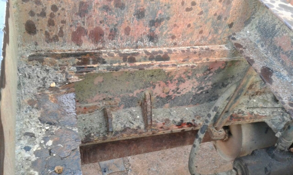 รถอีซูซุ 10 ล้อ ท้ายลาด  /  ติดเฮียบ 3 ตัน.  FXZ 210 แรงม้า. ปี 33   สนใจติดต่อ  081 - 6079515