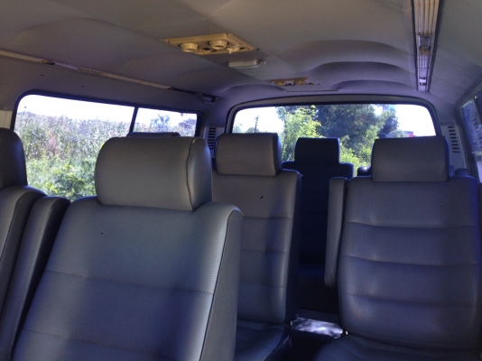 **** ขายรถตู้ ปี2000 สีเดิมๆเบาๆเครื่องดี ****