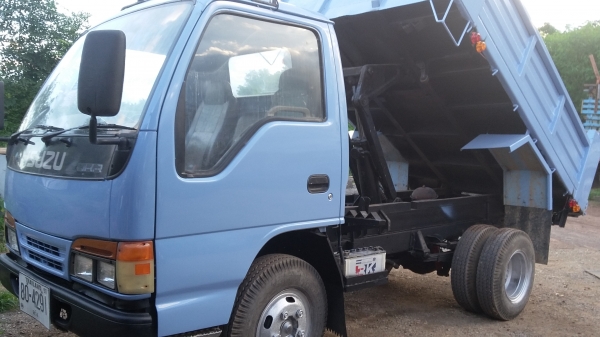 ขายหกล้อดั้มพ์ 3คิว NKR55EX5-4JB1-88HP ปี41 สภาพสวยพร้อมใช้ ขายหกล้อดั้มพ์ 3คิว NKR55EX5-4JB1-88HP ปี41 สภาพสวยพร้อมใช้