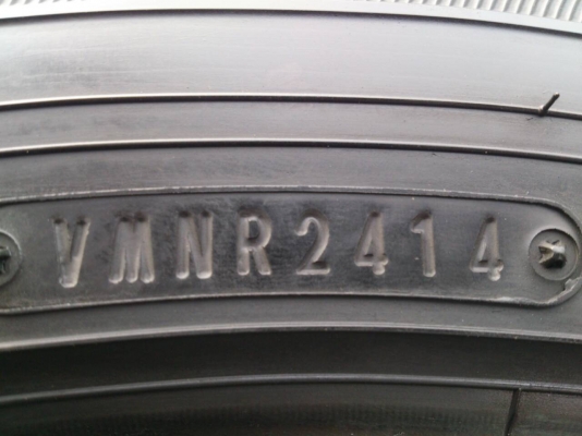 ขายยาง DUNLOP LM704 215/60R16 ยางสัปดาห์ที่24ปี14 ดอกยางสดหนาเท่ากันไม่แตกลายไม่ร้าวไม่กินข้างไม้มีปะ (สภาพยาง90\%) สวยๆ จำนวน 1 ชุด ขายยาง DUNLOP LM704 215/60R16 ยางสัปดาห์ที่24ปี14 ดอกยางสดหนาเท่ากันไม่แตกลายไม่ร้าวไม่กินข้างไม้มีปะ (สภาพยาง90\%) สวยๆ จำนวน 1 ชุด