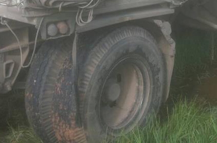 **420,000 บ.ต่อรอง /// ลูกพ่วง3คานเกษตร 7.20ม. ล่อง/ไม่ดั้ม อู่ สหกิจฯ **ขาย ลูกพ่วง ล่อง/ไม่ดั้ม 3คานกระบะเหล็กคอกเกษตร สหกิจฯ สภาพพร้อมใช้งาน ราคาเบาๆ ลูกพ่วง สหกิจฯ แบบรุ่น SHK-303 FD-720 ปี2549/06 3คานแท้ ยาว7.20ม. ช่วงล่างเดิม แน่น คัสซีดี สวย ไม่ปะ