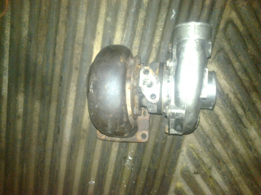 ขายด่วนเทอร์โบกับเพาราวลิ้น 6D31,6D95L ขายด่วนเทอร์โบกับเพาราวลิ้น 6D31,6D95L