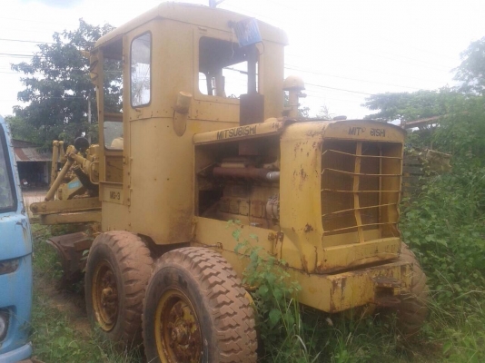 รถเกรดมิตซู รุ่นMG3. สภาพใช้งานปกติ เครื่องดี ไฮดรอลิกดี