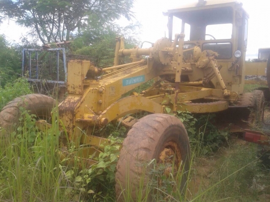 รถเกรดมิตซู รุ่นMG3. สภาพใช้งานปกติ เครื่องดี ไฮดรอลิกดี