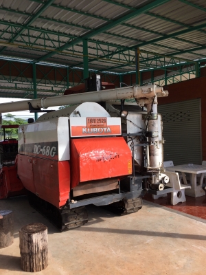 ขายรถเกี่ยวKubota DC68G