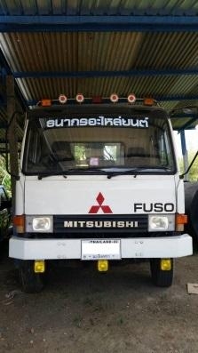 รถ 6 ล้อพร้อมเครนTADANO