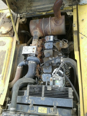 ขายรถแบคโฮ KOMATSU PC200-7 เอกสารอินวอย 14000 ชม.ราคา 1300000