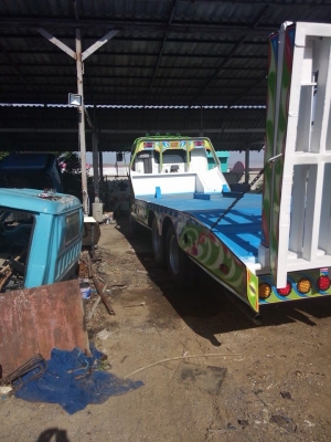 ขายเทเลอร์จัมโบ้หัวเดกก้าช่างล่างใหญ่เครื่อง6BF1 เบรคทิฟฟี่ แอร์เย็น หางแข็งแรงเหล็กบีม คัสซีใหญ่ รถพร้อมใช้ สองเพลา