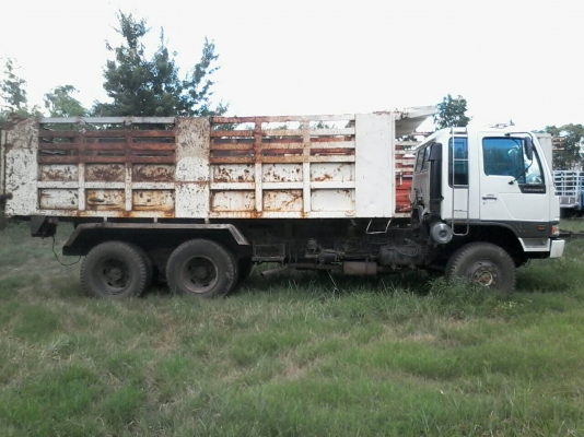 ขาย10ล้อHINO FM3M 240แรง ขายเป็นอะไหล่ แต่มีเล่มพร้อมชุดโอนให้