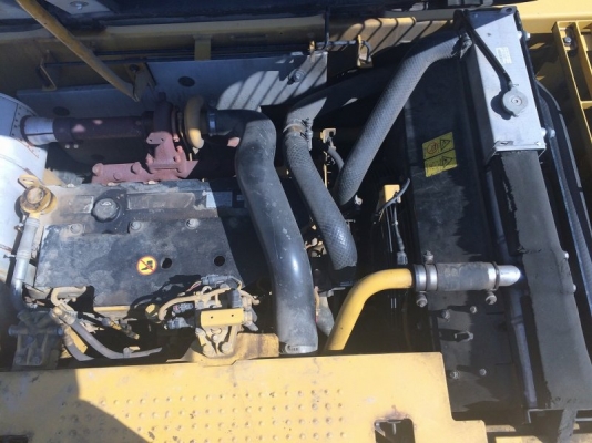 ขาย CAT 320D เก่าญี่ปุ่นสภาพดี แทร็ก800mm. พร้อมใช้งาน ติดต่อ 098-246-3778 , 089-026-8275 น๊อค