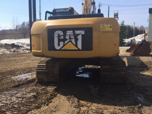 ขาย CAT 320D เก่าญี่ปุ่นสภาพดี แทร็ก800mm. พร้อมใช้งาน ติดต่อ 098-246-3778 , 089-026-8275 น๊อค