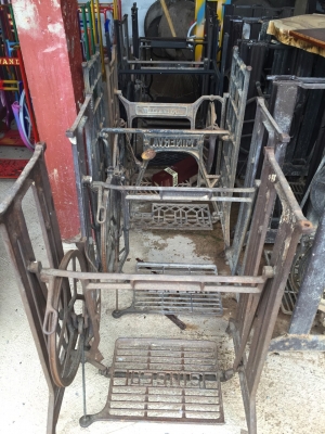 ขาจักรเหล็กหล่อ