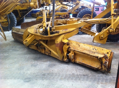 นำเข้าเครื่องจักรกลหนักมือ 2 จากต่างประเทศ Tel.098-858-5524 สามภพ ครับ