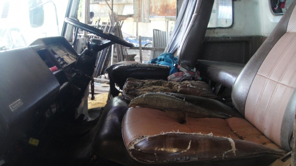 หัว HINO F18 สภาพเดิมๆ ขาหน้า ขาหลัง ของครบ ราคาถูก