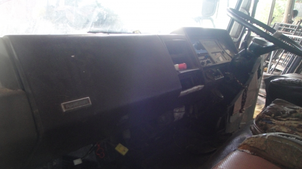 หัว HINO F18 สภาพเดิมๆ ขาหน้า ขาหลัง ของครบ ราคาถูก