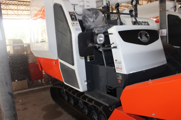 รถเกี่ยว DC95 มือ2