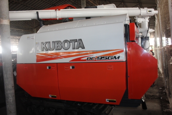 รถเกี่ยว DC95 มือ2