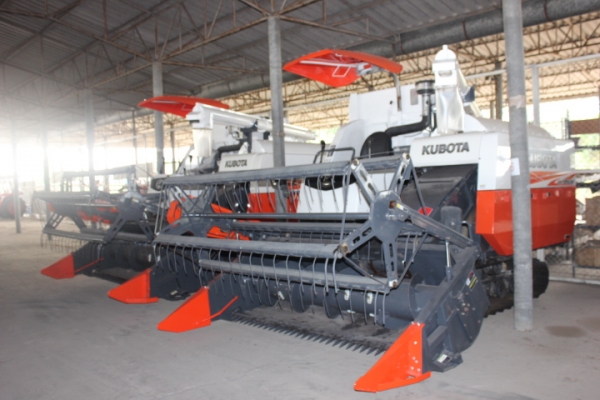 รถเกี่ยว DC95 มือ2