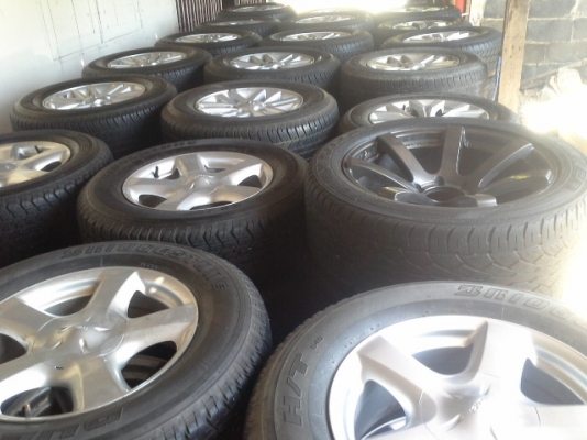 เหมายกกองแช้ม,วีครอส,ปาเจโร่ เหมายกกองแช้ม,วีครอส,ปาเจโร่