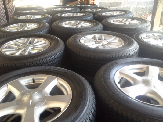 เหมายกกองแช้ม,วีครอส,ปาเจโร่ เหมายกกองแช้ม,วีครอส,ปาเจโร่