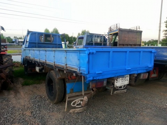 ขาย6ล้อ ISUZU TL100แรง ยาว4.30เมตร สภาพพร้อมใช้งาน เอกสารพร้อมโอน สนใจโทร 090-8588220คุณนะ 093-3258446คุณบิว ID:narong498 หรือเข้าดูสินค้าอื่นๆได้ที่ www.truck.in.th/498 หรือเพจFacebook ณรงค์ ซื้อขายรถมือสอง (เว็บไซต์ส่วนตัว) หรือFacebook ตลาดรถมือสอง คุณ