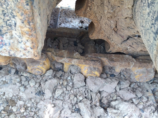 ขายโซ่ใบแทรค 1 คู่ KOMATSU PC200 รุ่น7 ขายโซ่ใบแทรค 1 คู่ KOMATSU PC200 รุ่น7