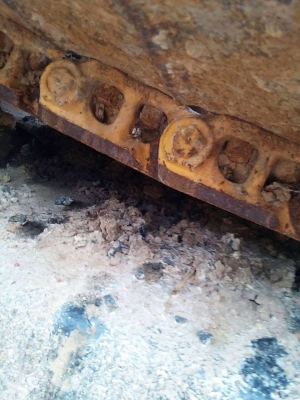 ขายโซ่ใบแทรค 1 คู่ KOMATSU PC200 รุ่น7 ขายโซ่ใบแทรค 1 คู่ KOMATSU PC200 รุ่น7