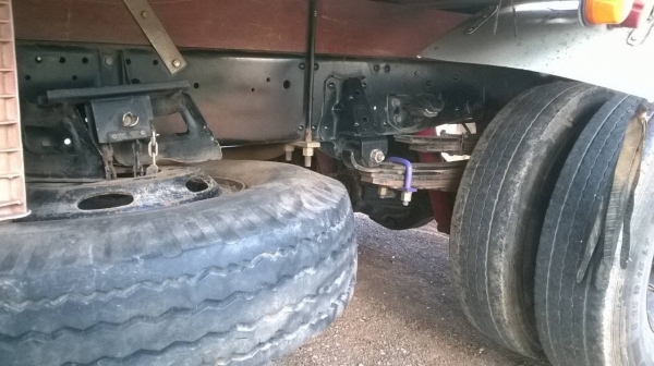 ขาย 6 ล้อ ISUZU NQR 175 ยาว 5.50 เมตร ออกห้างมือเดียวปี 53 สภาพสวยเดิมพร้อมใช้ เครื่องไม่เคยแกะ คัสซีสวยตลอดเส้น พร้อมคอกเหล็ก ทะเบียนพร้อม ราคาต่อรองได้ครับ