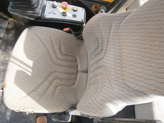 รถบด BOMAG BW211D-4 ปี2005 แท้จากเยอรมัน กำลังถึงไทยเร็วๆนี้ครับ รถบด BOMAG BW211D-4 ปี2005 แท้จากเยอรมัน กำลังถึงไทยเร็วๆนี้ครับ