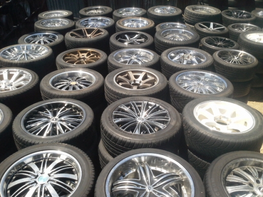 เหมาๆแม๊กซ์แต่งติดยางขอบ 20",22",24" เหมาๆแม๊กซ์แต่งติดยางขอบ 20",22",24"