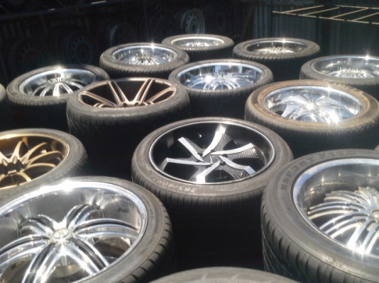 เหมาๆแม๊กซ์แต่งติดยางขอบ 20",22",24" เหมาๆแม๊กซ์แต่งติดยางขอบ 20",22",24"