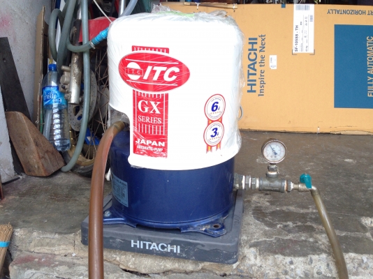 ขายปั้มน้ำอัตโนมัติ Hitachi 150W สภาพสวย วิ่งนิ่ม ตรวจเช็คแรงดันเรียบร้อยแล้ว ไม่มีรั่วซึม พร้อมใช้งาน (ใส่ฝาใหม่)