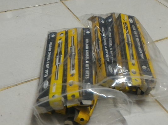 ดอกสว่านเจาะไม้ให้เป็นสีเหลี่ยม ยี่ห้อ HAWK ใช้กับสว่านแท่นหรือสว่านมือได้ดอกเจาะยาว