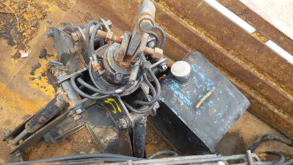 เฮี๊ยบ 6ตัน สภาพสวย อุปกรณ์ครบ แถมมือขยุ็ม 190000