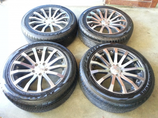 ขอบ19  พร้อมยางฮันคุก ดอกเต็มสวย