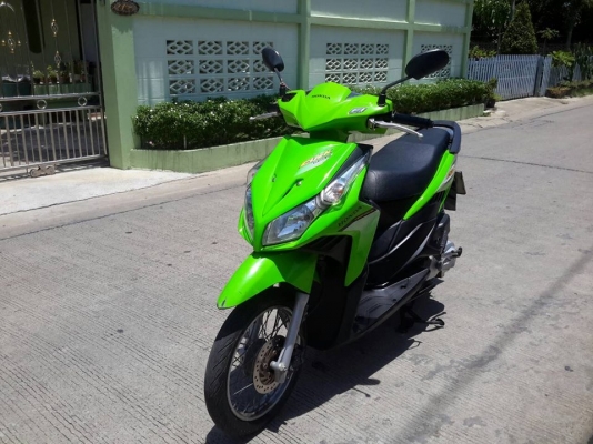 Click i ปี 52 สีเขียวรถบ้าน เครื่องดี เดิมๆ มีเล่ม เอกสารครบ ทดลองขับได้ทุกวัน โทร. 02-9165022,099-0812001