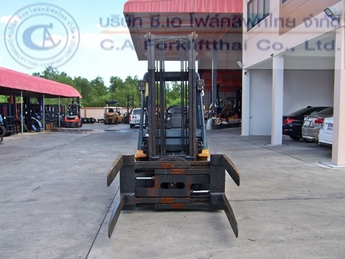 ขายรถ โฟล์คลิฟท์ TOYOTA รุ่น 7-FD30