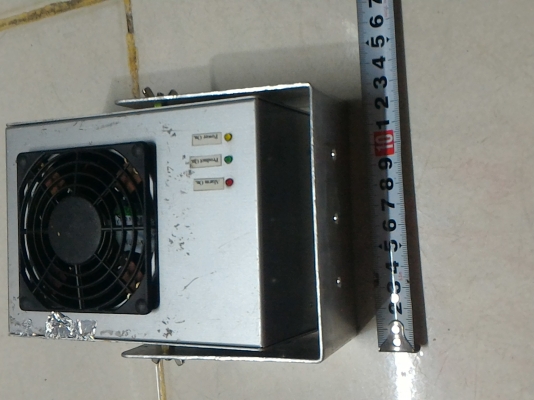 พัดลมปล่อยประจุลบเพิ่อดักจับฝุ่นและกลิ่นต่างๆในอากาศภายในห้อง