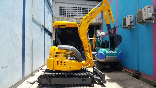ขาย รถขุด KOMATSU รุ่น PC30MR-1- มือสองญี่ปุ่น แทร็กเหล็ก สลักแน่น ทุกส่วน ทำงานไว คอนโทรลสั้น มือถือ /LINE ID : 0818753444 ขาย รถขุด KOMATSU รุ่น PC30MR-1- มือสองญี่ปุ่น แทร็กเหล็ก สลักแน่น ทุกส่วน ทำงานไว คอนโทรลสั้น มือถือ /LINE ID : 0818753444